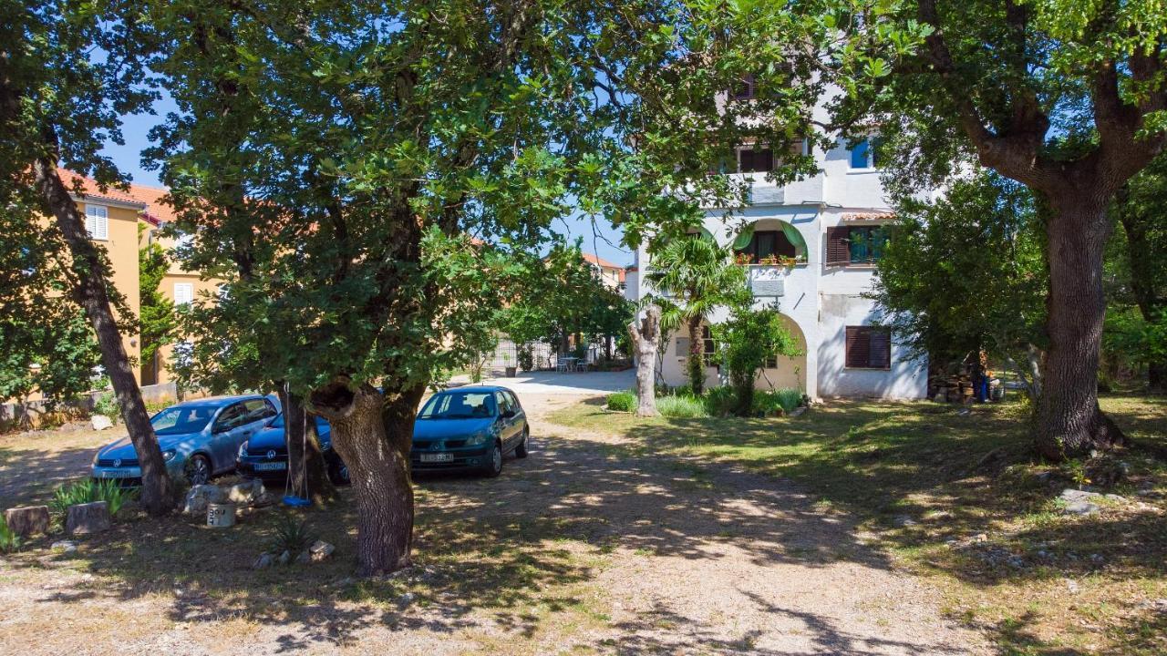 Apartman Mihael Malinska Extérieur photo