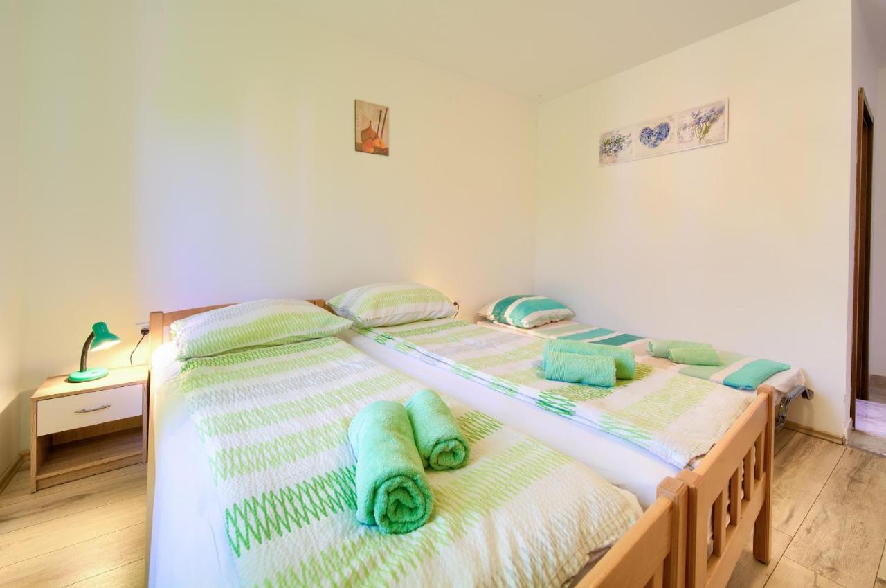 Apartman Mihael Malinska Extérieur photo