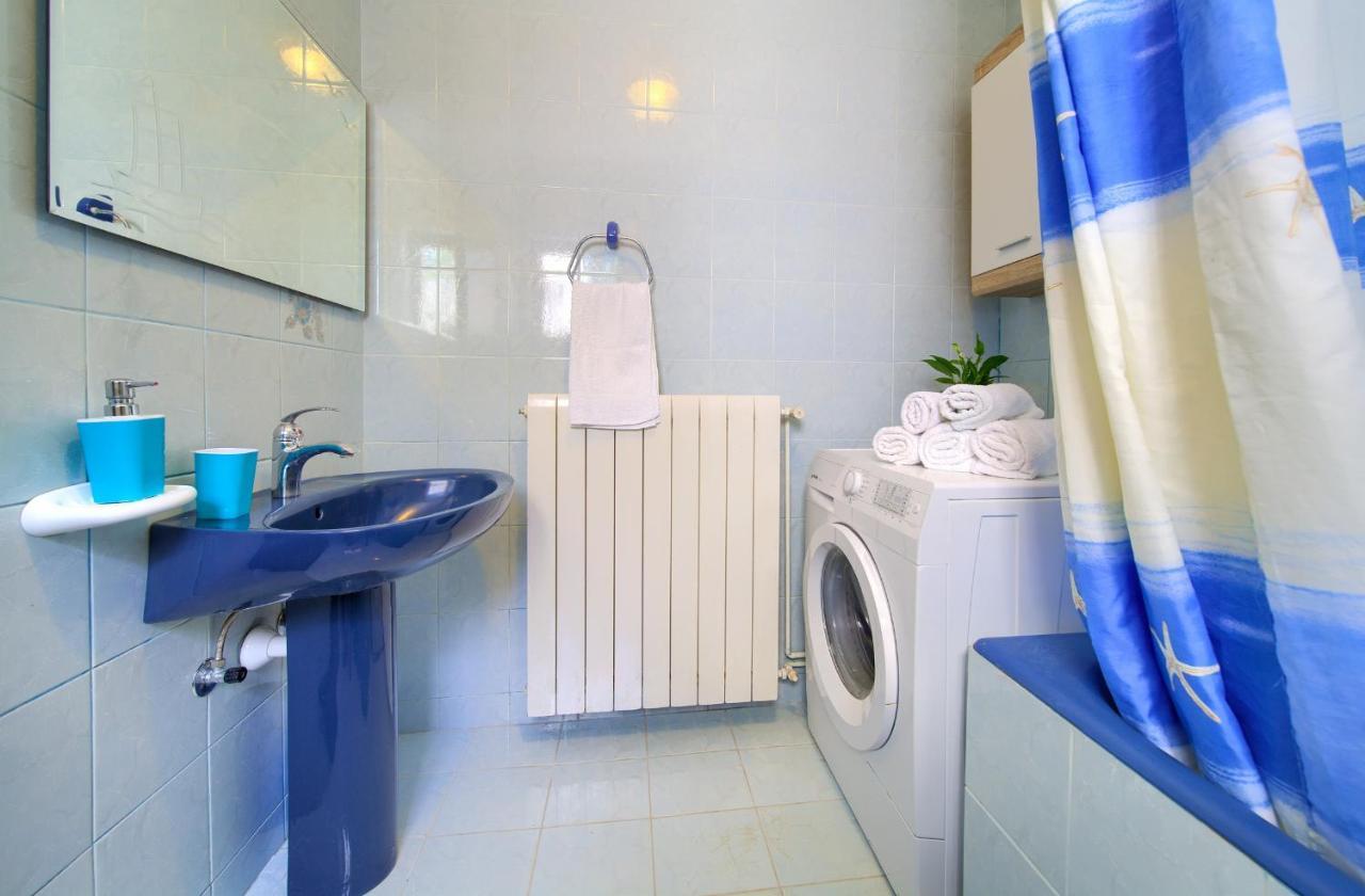 Apartman Mihael Malinska Extérieur photo